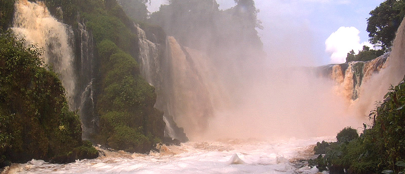 Les chutes de Kongou dans le parc national de l’Ivindo