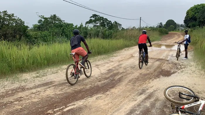 Participants cycling during the Akanda circuit
