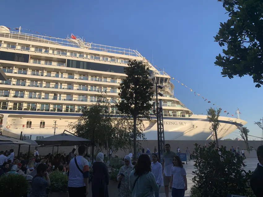 Un vistazo a los muelles durante la visita.